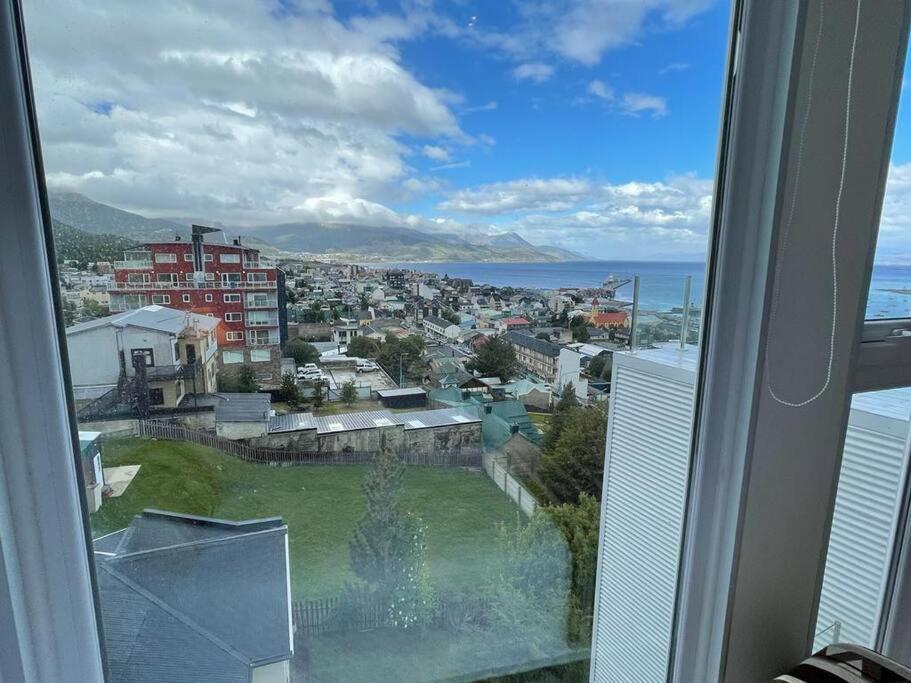 Ocean & Mountain View Apartment Ushuaia Exterior foto
