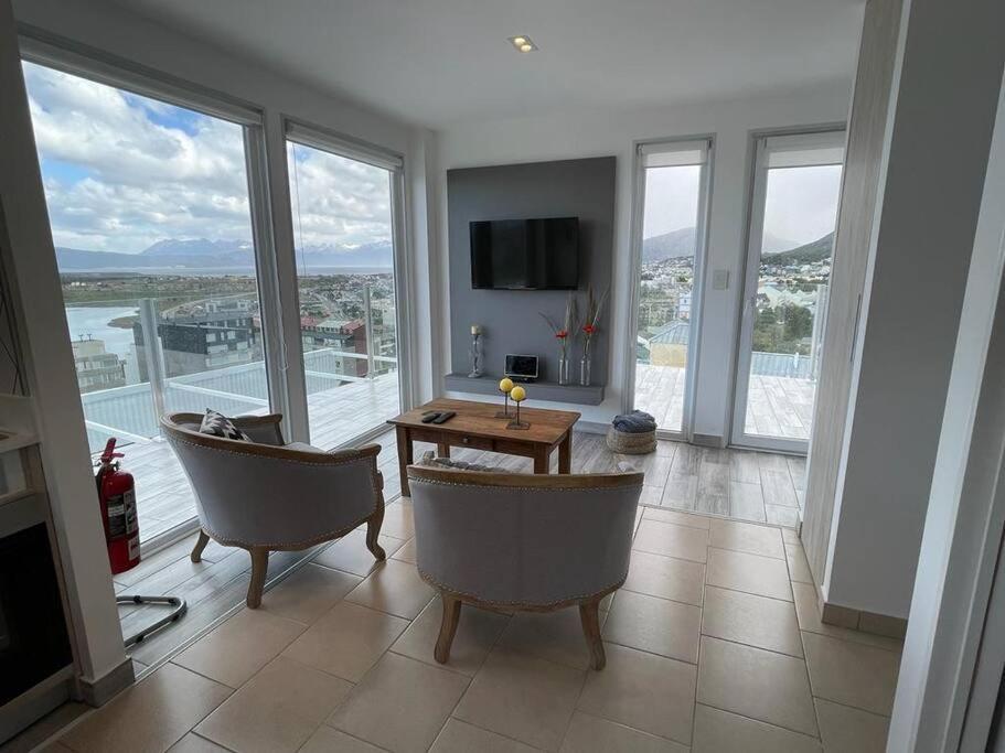 Ocean & Mountain View Apartment Ushuaia Exterior foto
